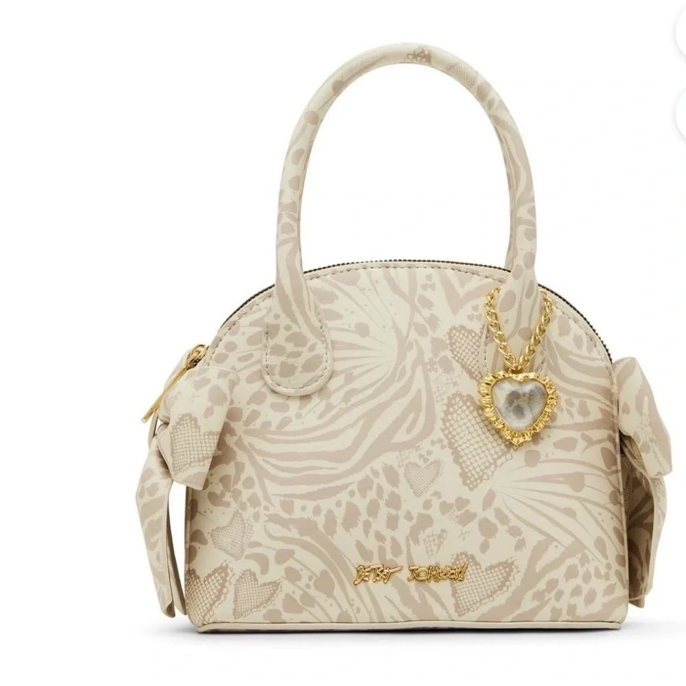 Betsey Johnson Cream Satchel with Gold Heart Charm - Picture 1 of 4